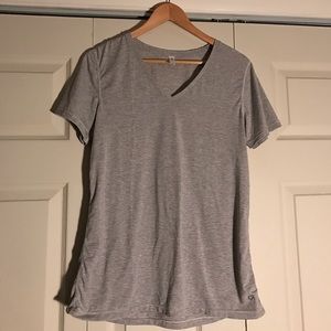 Gapfit v neck