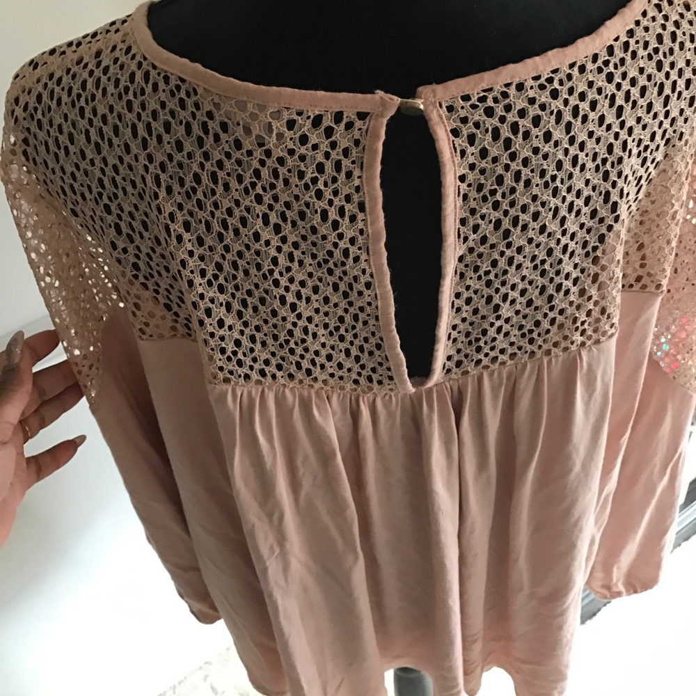 Pink blouse - Picture 2 of 4
