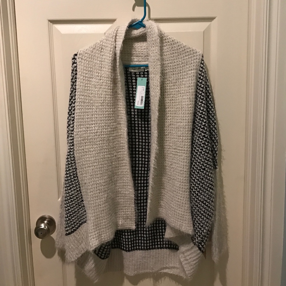 RD Style S Cardigan BNWT