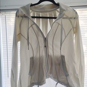 Lululemon light running jacket