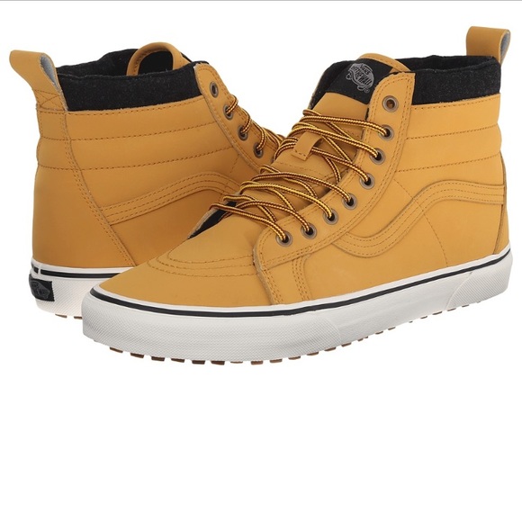 Tan vans - Picture 1 of 1