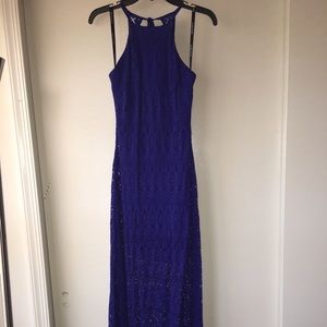 Bisou halter maxi dress, padded chest size 4