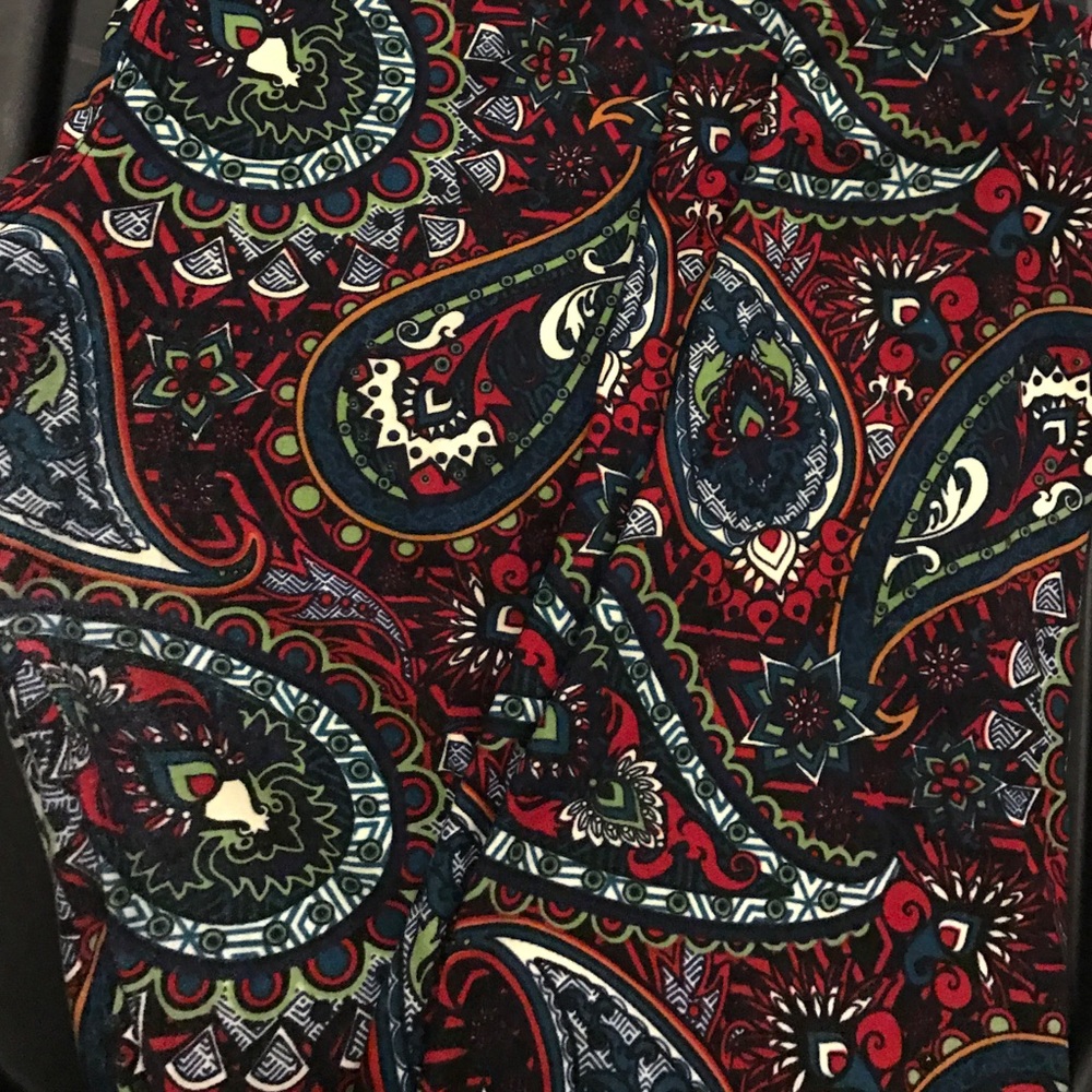 Gorgeous Lularoe leggings TC