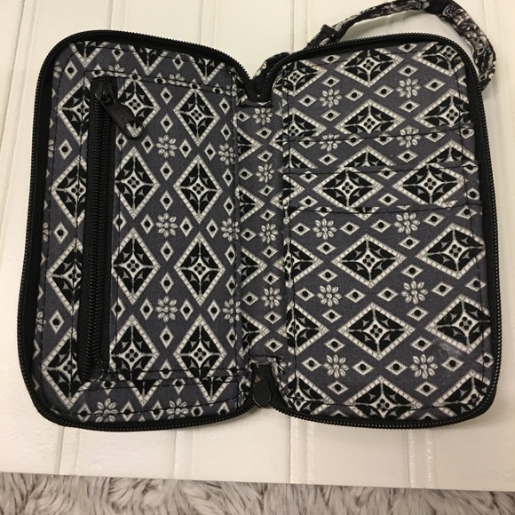 Cute Zip Around Wallet - Picture 3 of 4