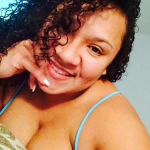 Meet your Posher, Camille