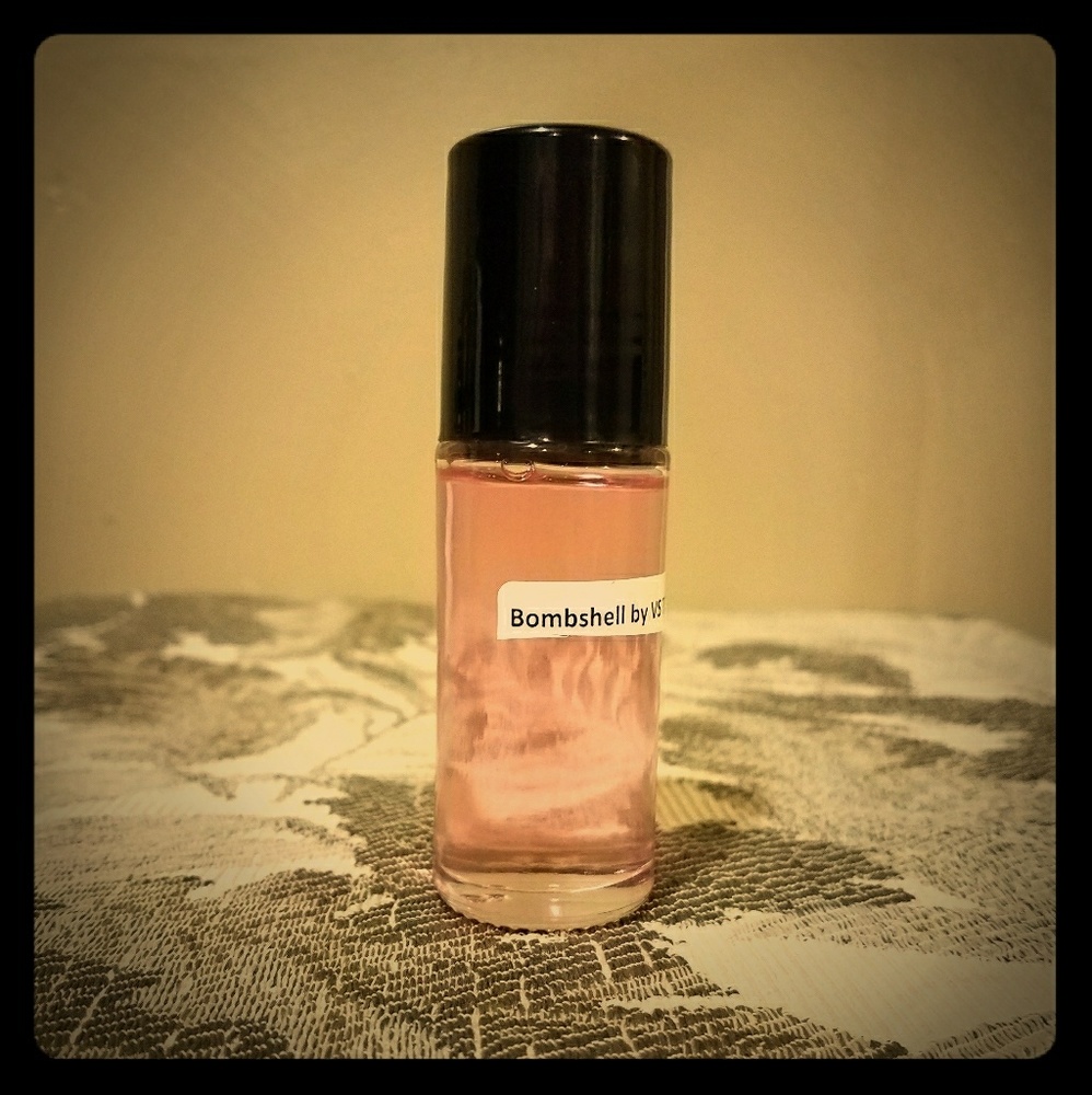 Fragrance oil