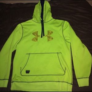 medium under armor sweatshirt