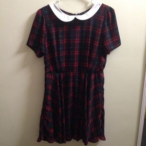 Peter Pan Collared Plaid Dress