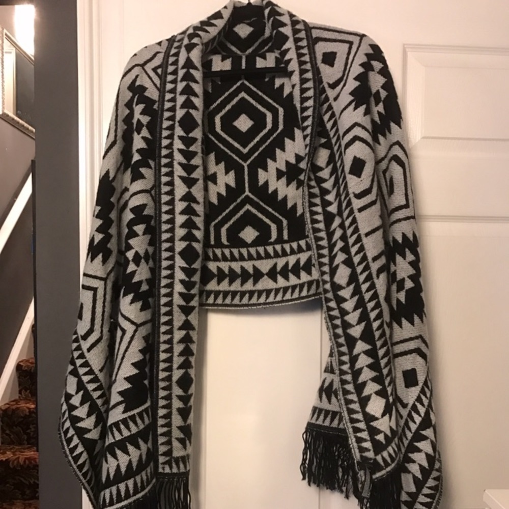 NWOT Express Reversible Shawl