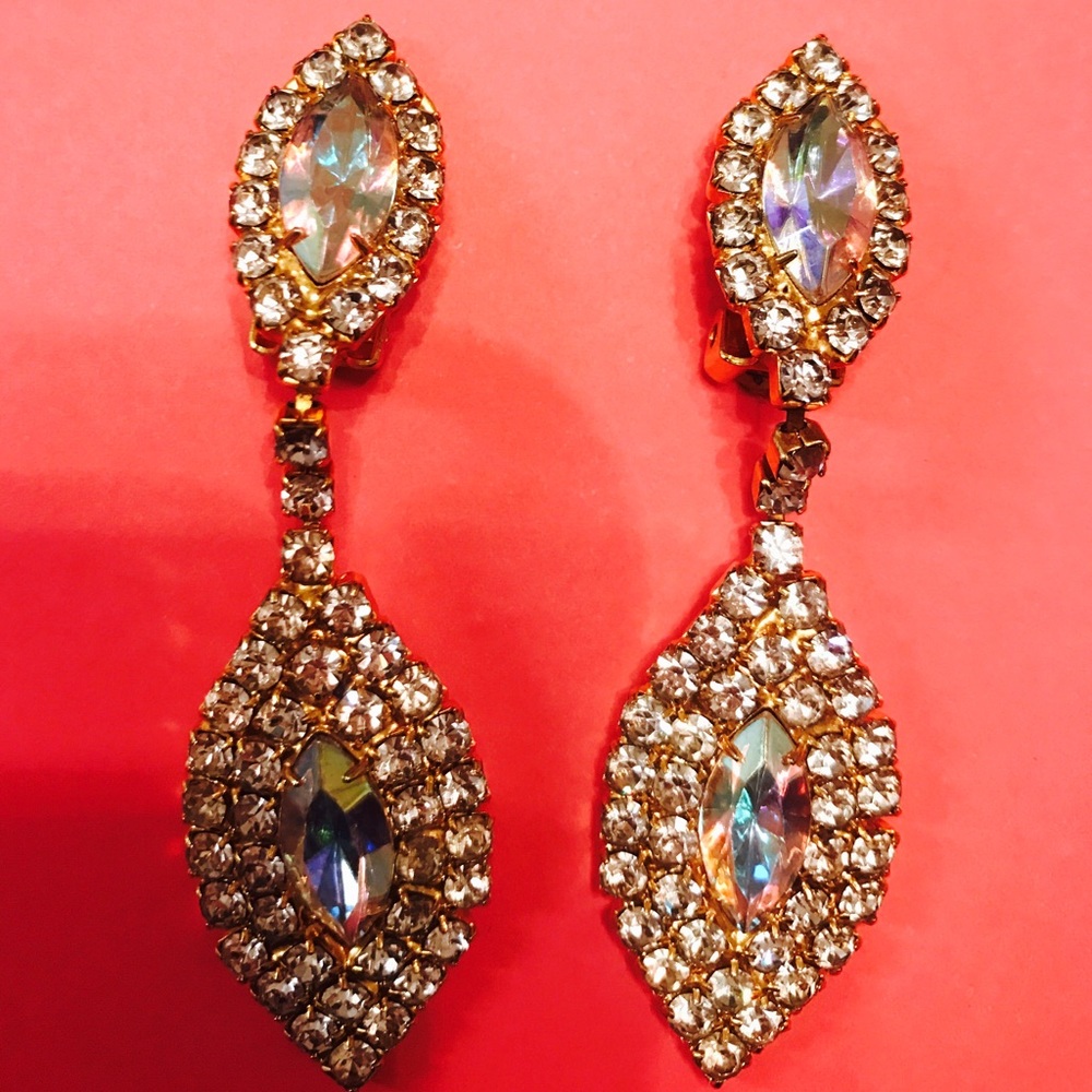 Iridescence Rhinestone Fashion Earrings - Picture 4 of 6