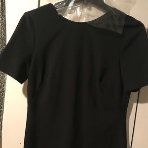 Slimming blk Zara short sleeve dress. Open back. M