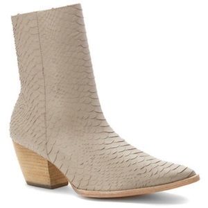 Matisse Caty Boot size 6