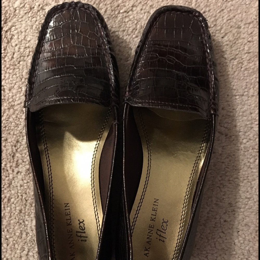 Anne Klein iflex flats