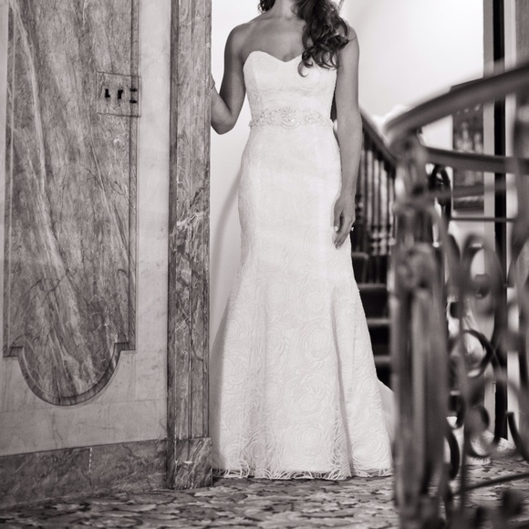 Carolina Herrera Wedding Dress Sash main image 5