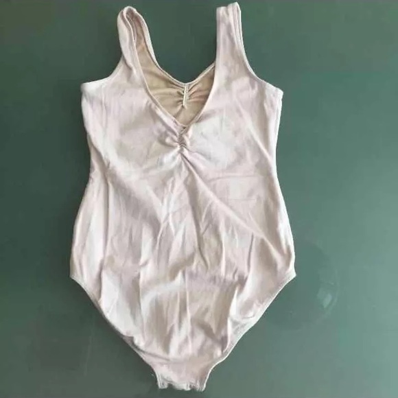 Capezio Future Star Light Pink Leotard Medium - Picture 3 of 4