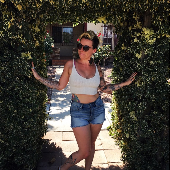 Meet your Posher, Anne - Picture 3 of 3