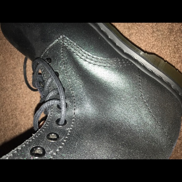 Dr. Martens Shoes - Doc Martens sparky black boots