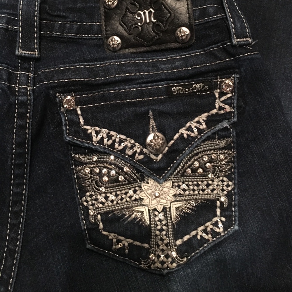 Miss me size 28 jeans!