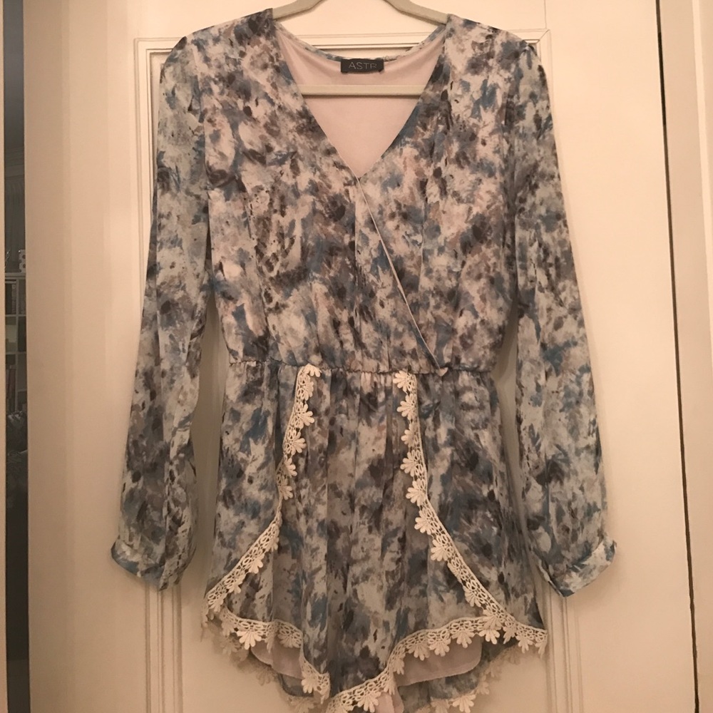 Blue/Grey/Black Print ASTR Romper with lace detail