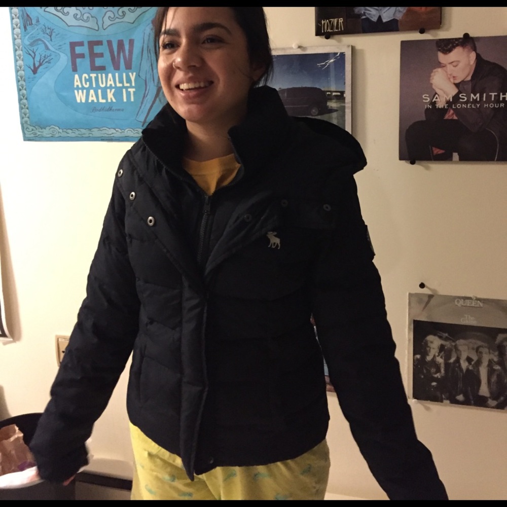 Navy puffy jacket