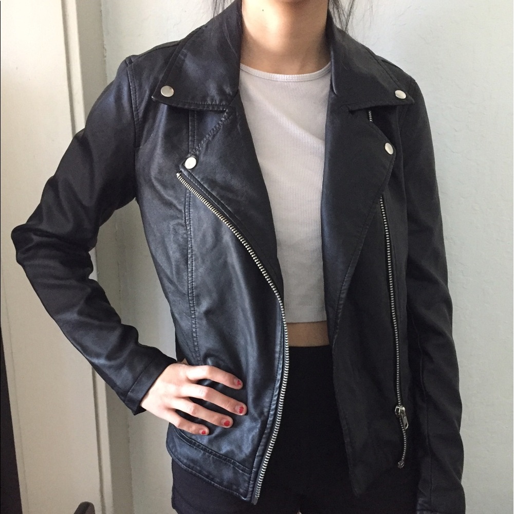 LAST CHANCE DONATING SOON LEATHER JACKET