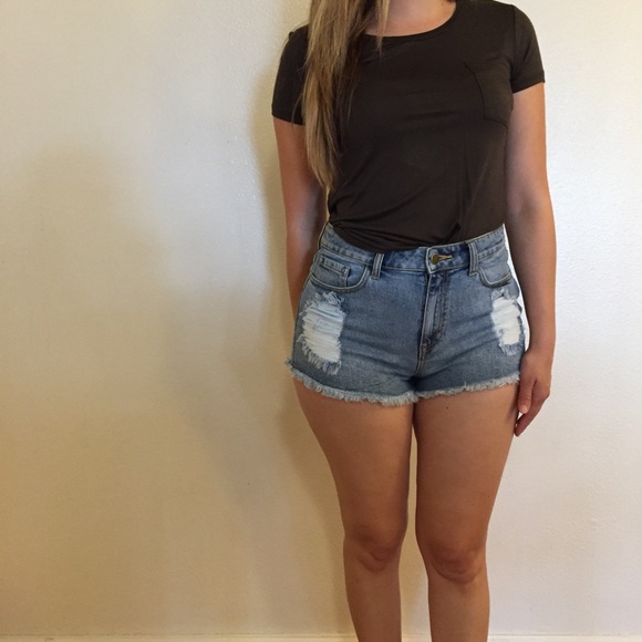 The Courtney High Rise Frayed Denim Shorts - Picture 4 of 8