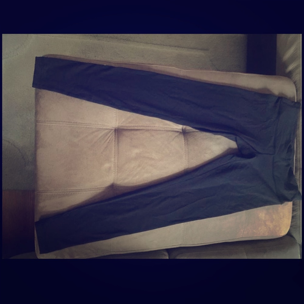 GUC Lululemon Black Wunder Under Pant Size 10
