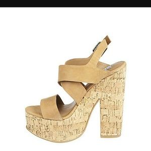 Steve Madden Brown "Pickup" Platform Sandal
