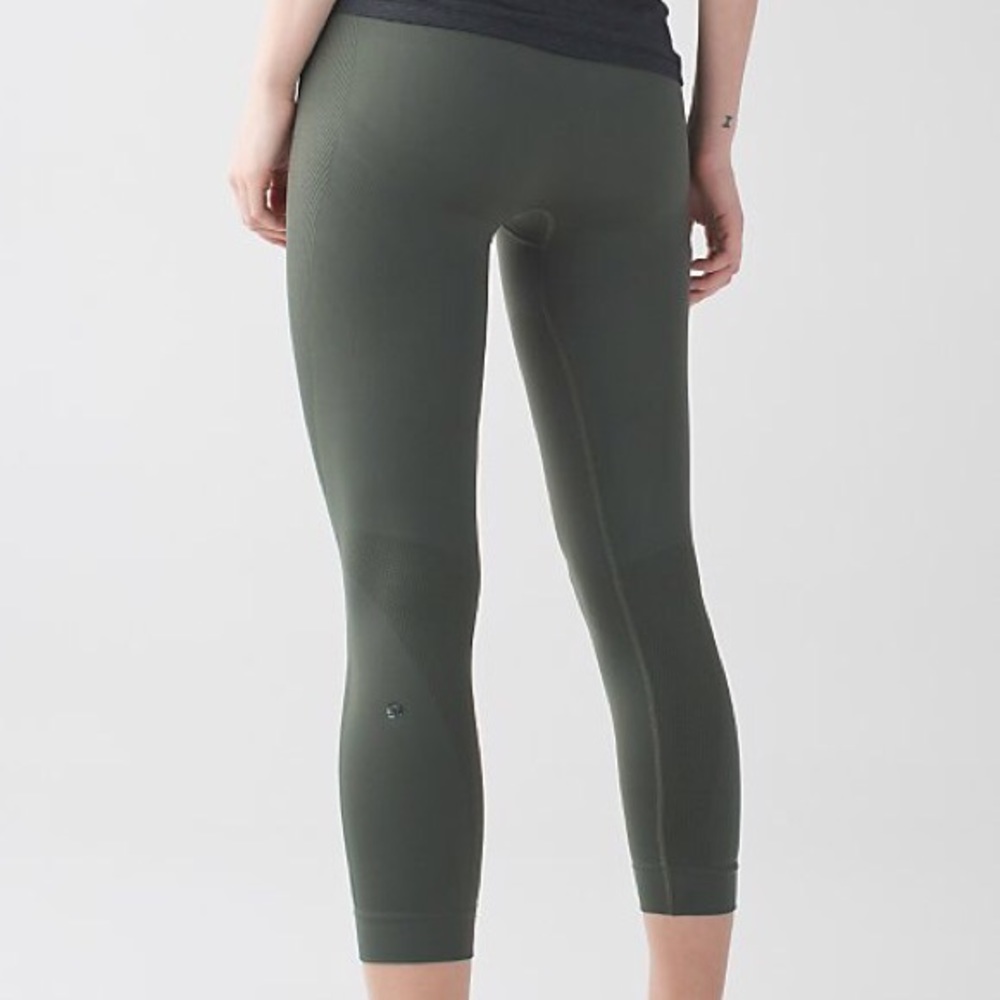 SOLD! Lululemon zone in crop in gator green!✨ - Picture 2 of 3