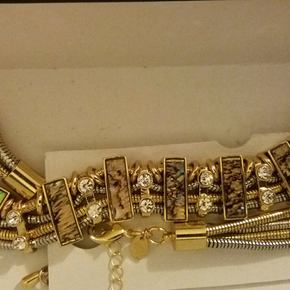 Women's necklaces and matching bracelet