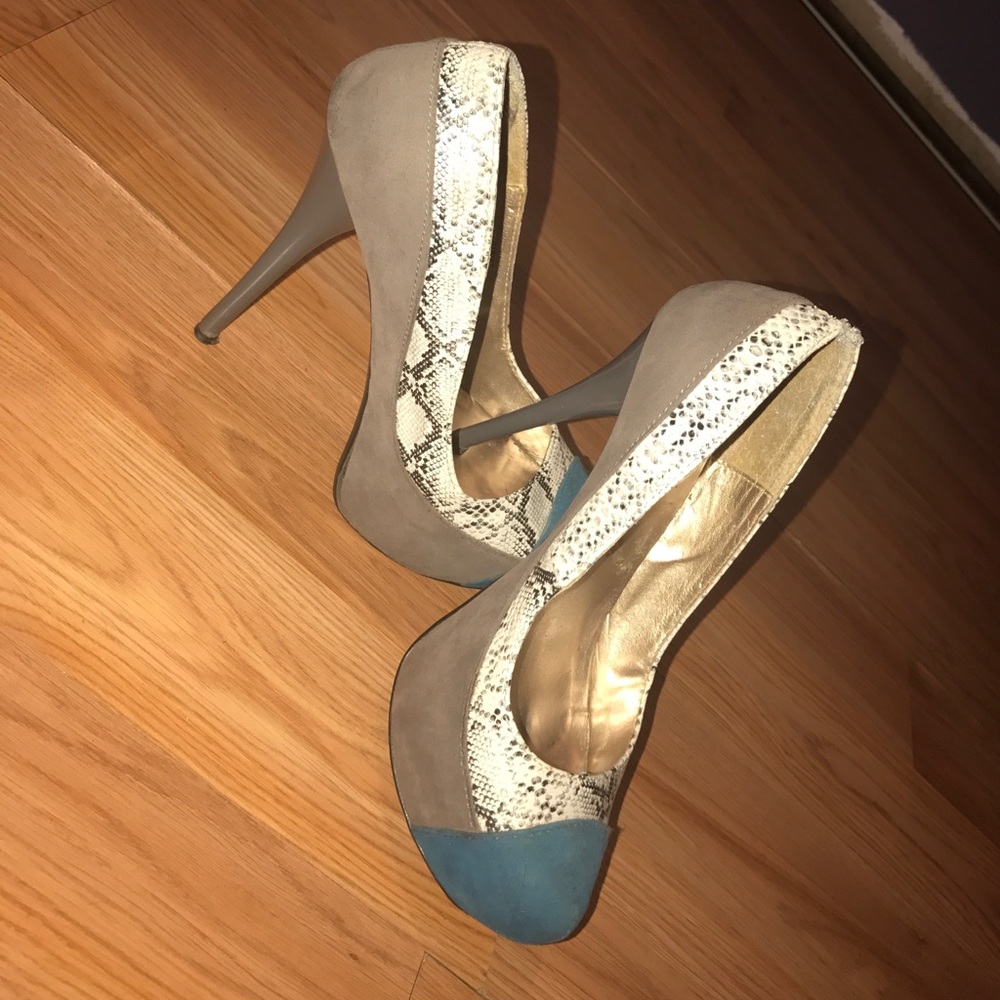 Gray and blue heels