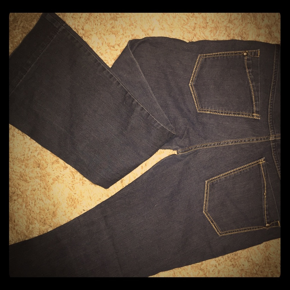 Express fit n'flare mid rise jeans size 10