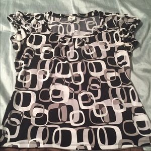 Short sleeved dress shirt