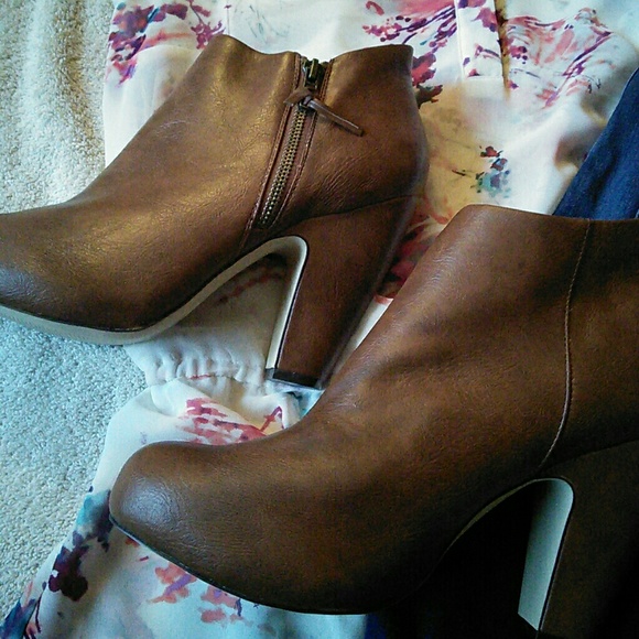 Madden Girl booties - Picture 4 of 6