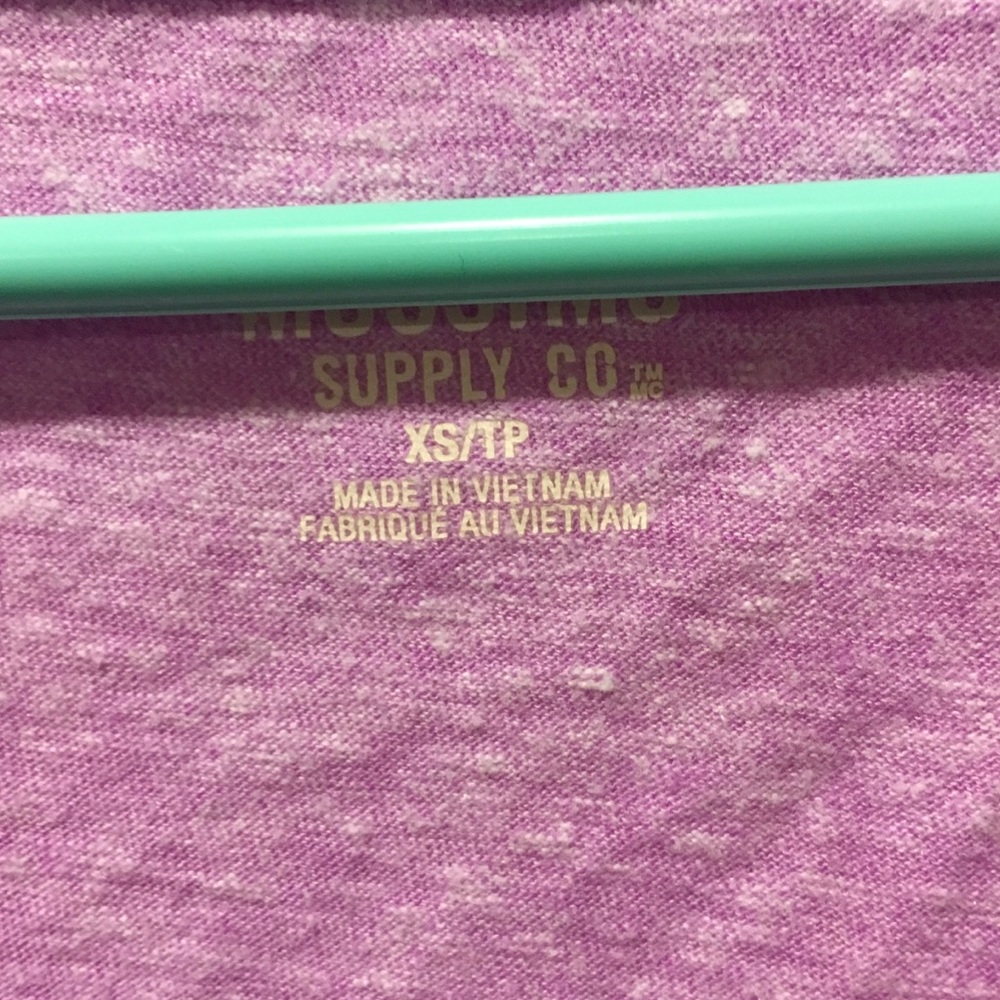 Basic tshirt - Picture 2 of 2