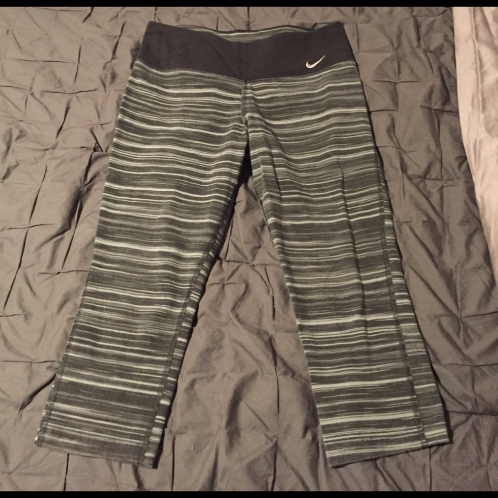 Nike cropped legging