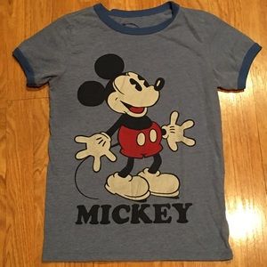 Mickey Mouse shirt size M