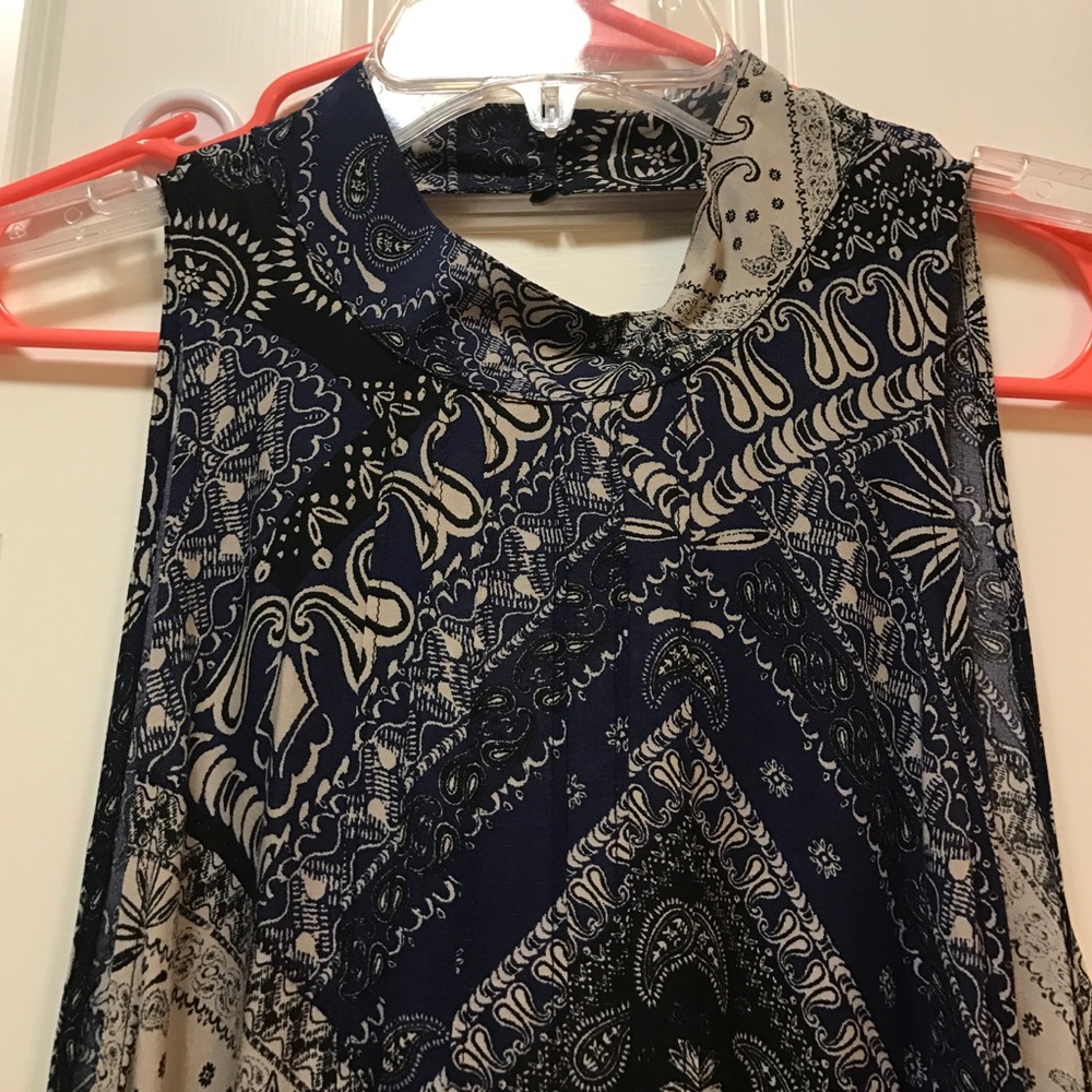 Free people open back top/tunic - Picture 2 of 4