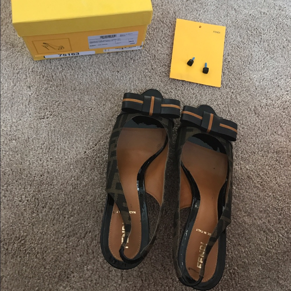 Fendi Peep Toe Heels Shoes