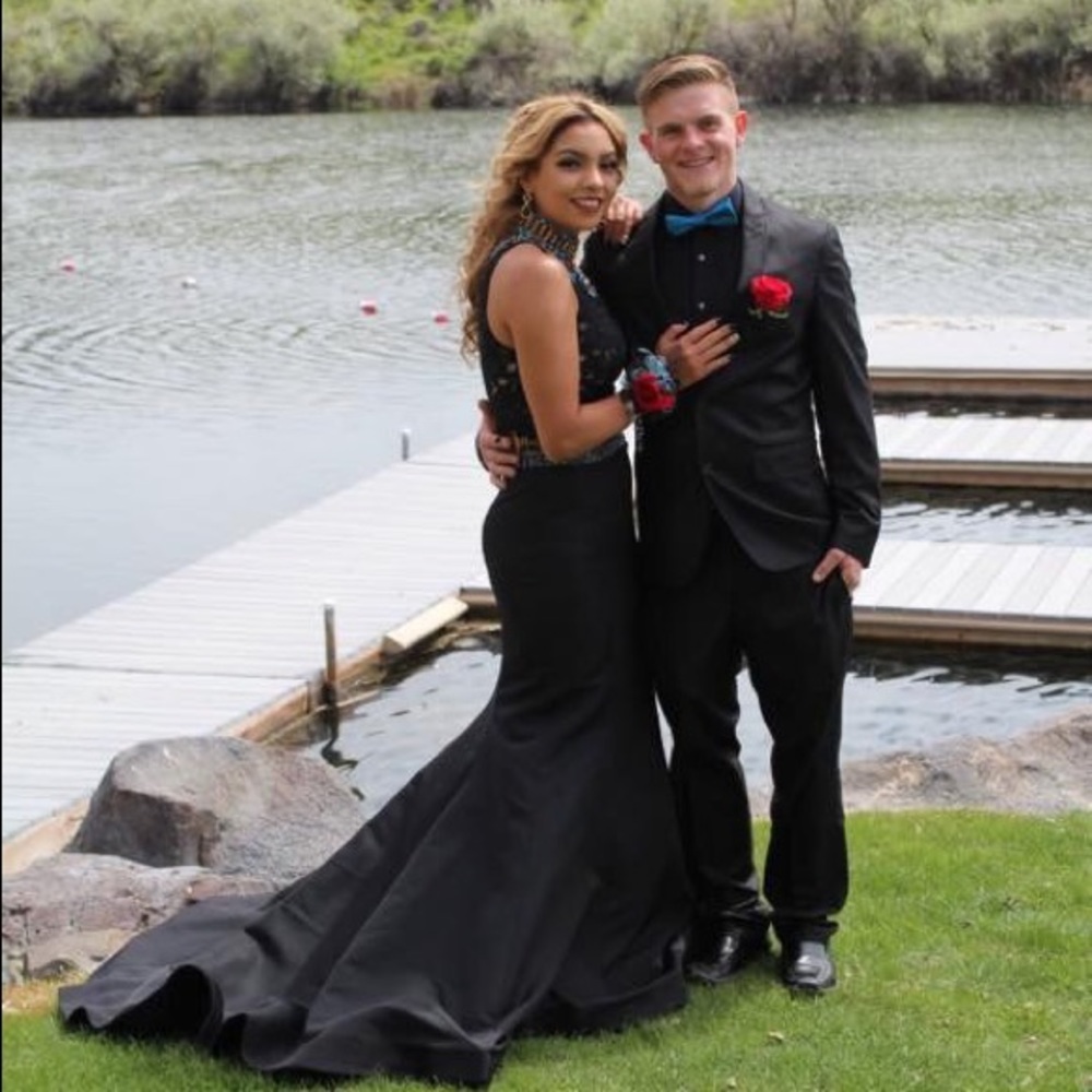 Prom Dress - Picture 4 of 5