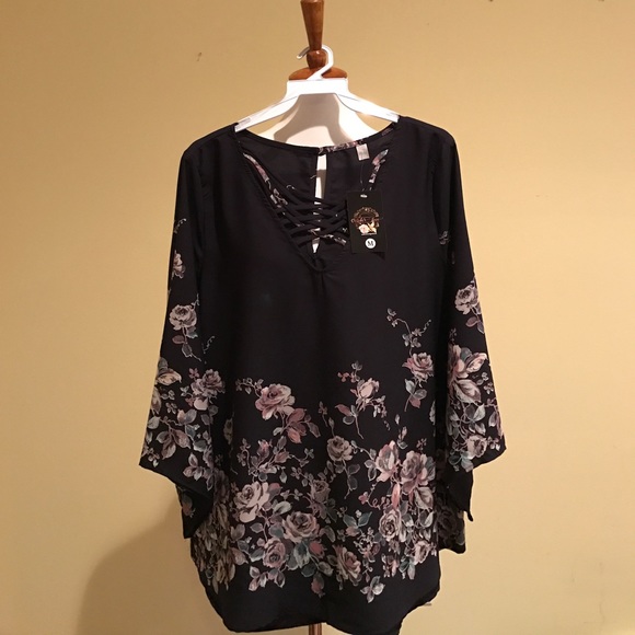 HPSALE Blue Floral Blouse Criss Cross Neckline - Picture 7 of 7