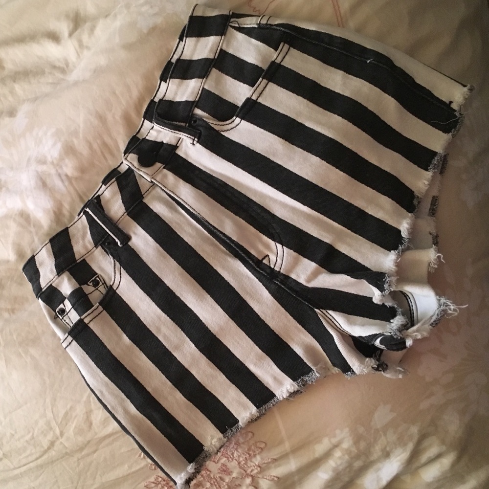 BDG High Rise DREE Cheeky Shorts