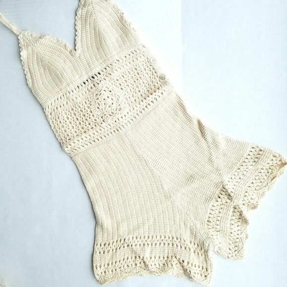 ๐THE ANDRENA CREAM CROCHET ROMPER - Picture 5 of 7
