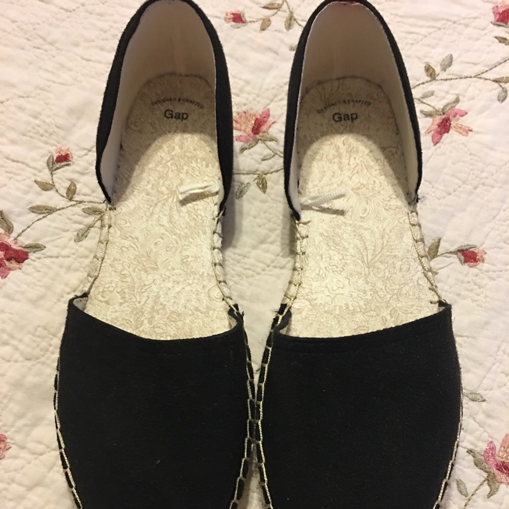 Gap flats size 7.5