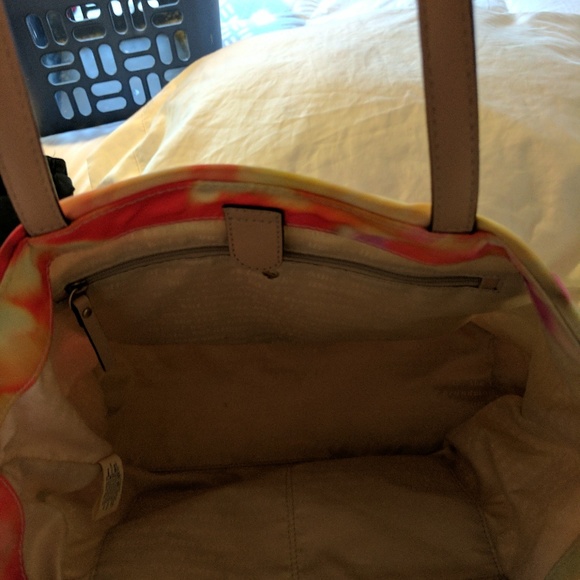 Handbag - Picture 3 of 3