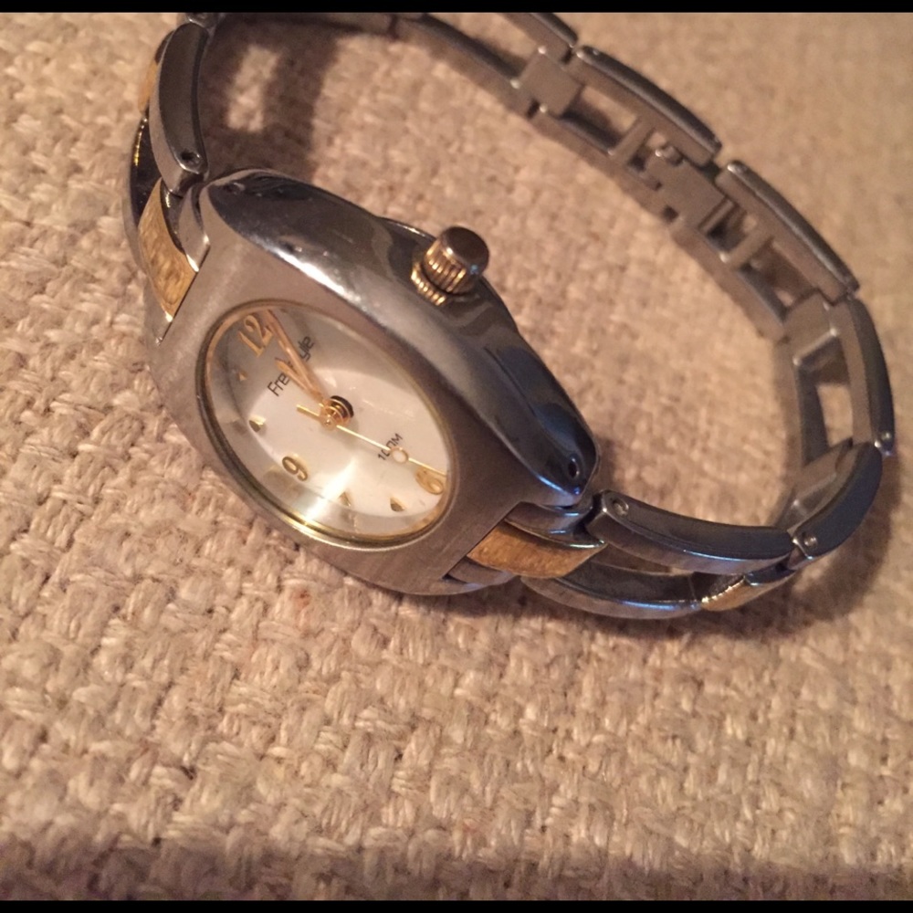 Ladies Freestyle Watch - Picture 2 of 2