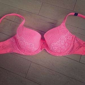 36C Victoria Secret Bra