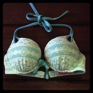 Victoria's Secret bikini top.