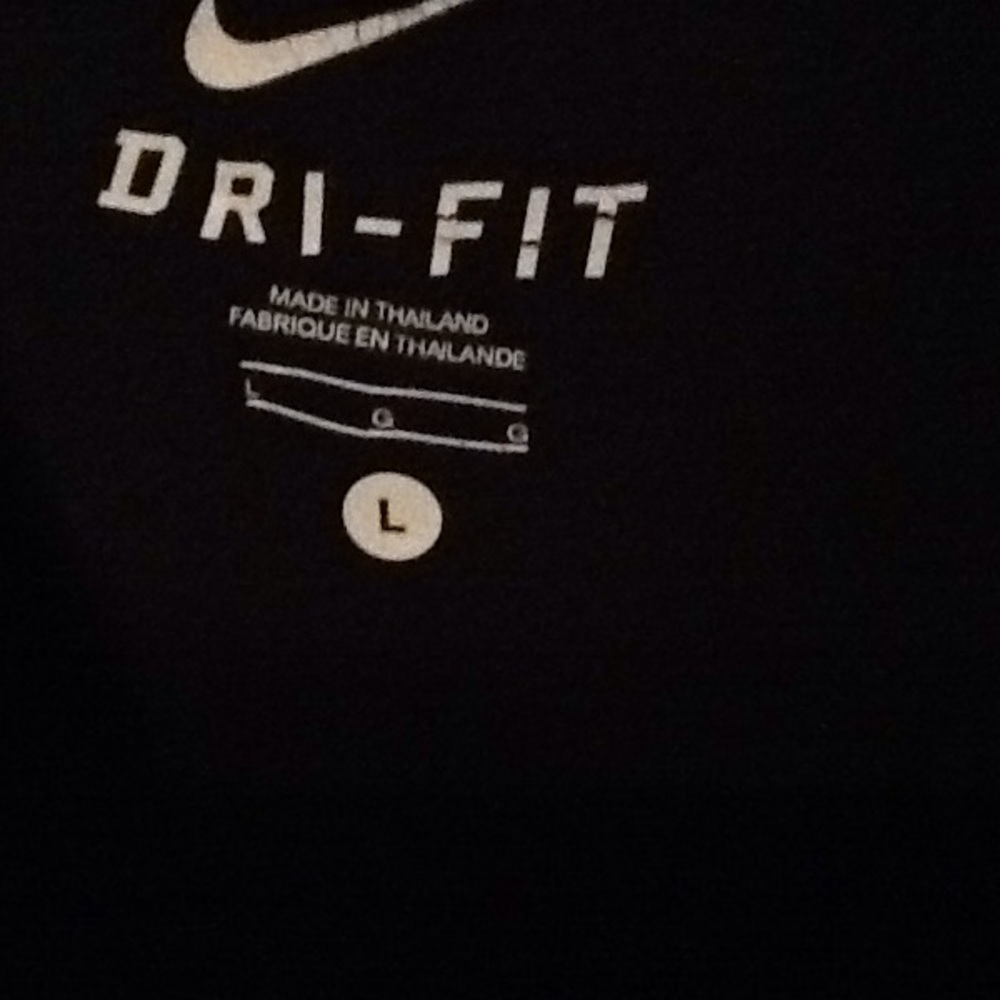 Nike pullover - Picture 2 of 3