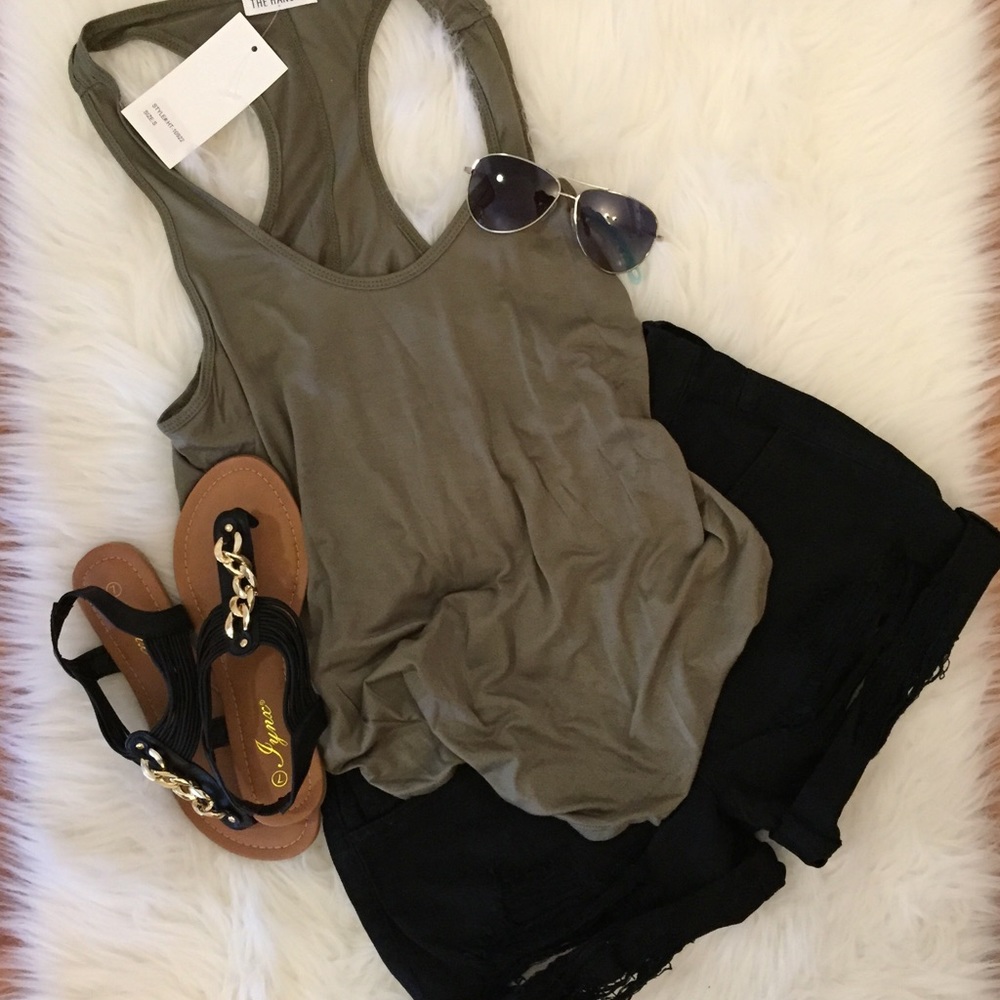 •LAST ONE• Shredded Black Cuffed Denim Shorts - Picture 8 of 8